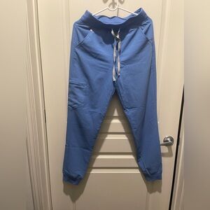 Figs pant scrub, in great condition
